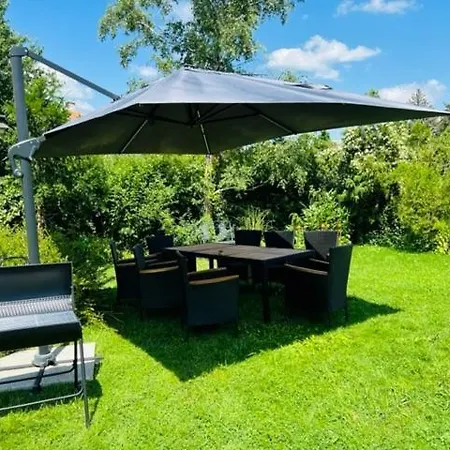 Entzueckende Kleine Vorstadtvilla Hotell Klosterneuburg