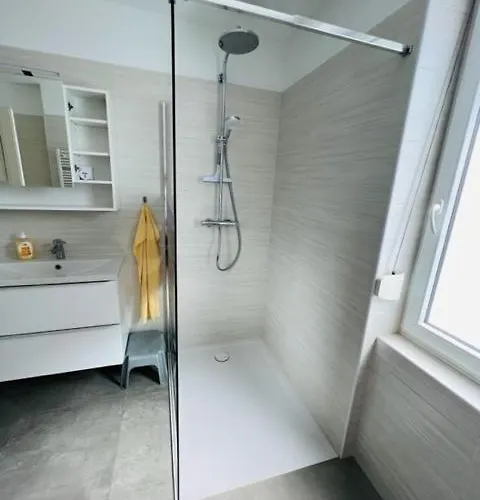 Hotel Entzueckende Kleine Vorstadtvilla 3*